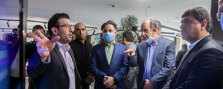 رونمایی از استودیو تجربه فین تک گروه داده‌ پردازی بانک پارسیان