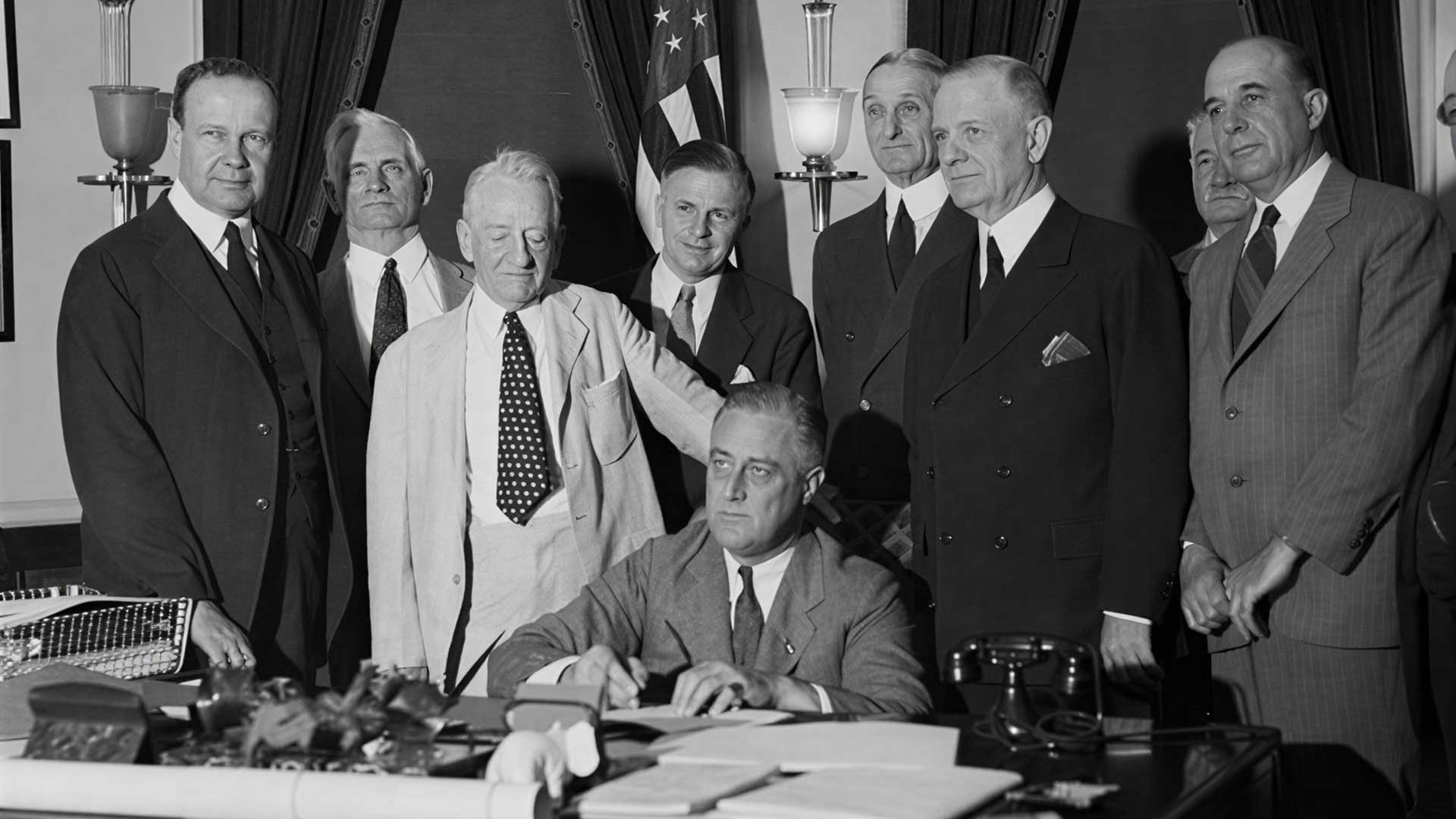 قانون گلس-استیگال؛ دیوار جدایی بانکداری تجاری و سرمایه‌گذاری