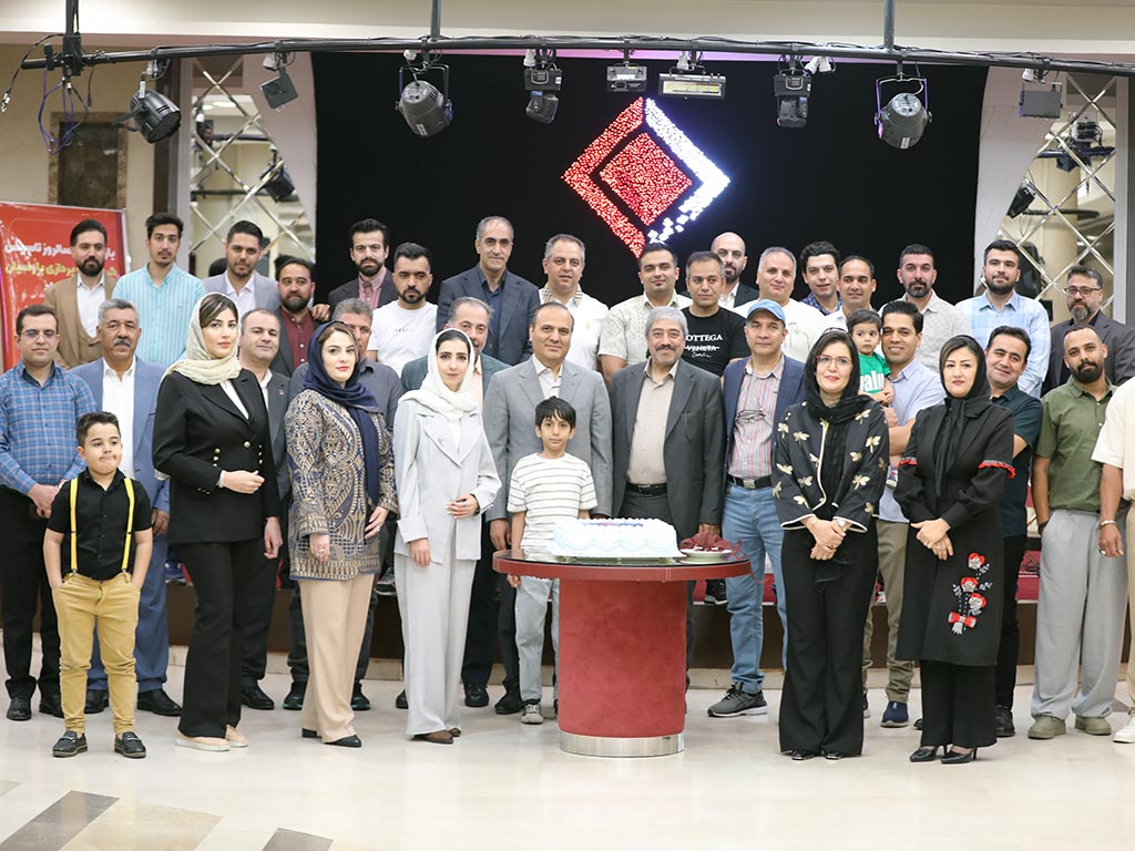 یازدهمین سالگروز گروه داده پردازی پارسیان