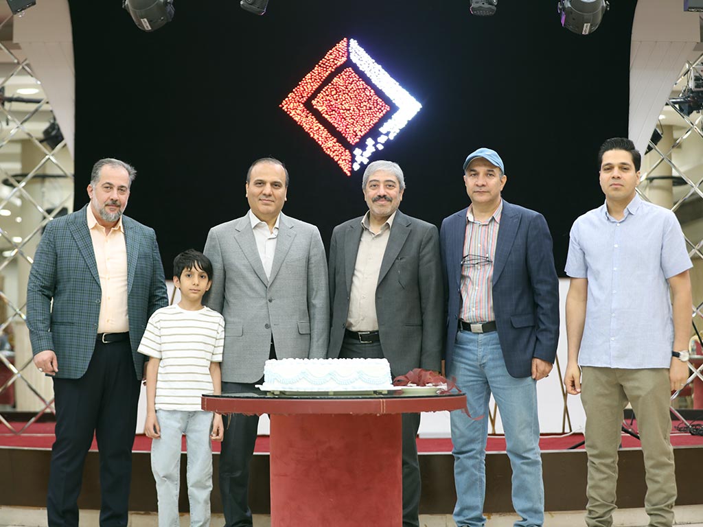 یازدهمین سالگروز گروه داده پردازی پارسیان