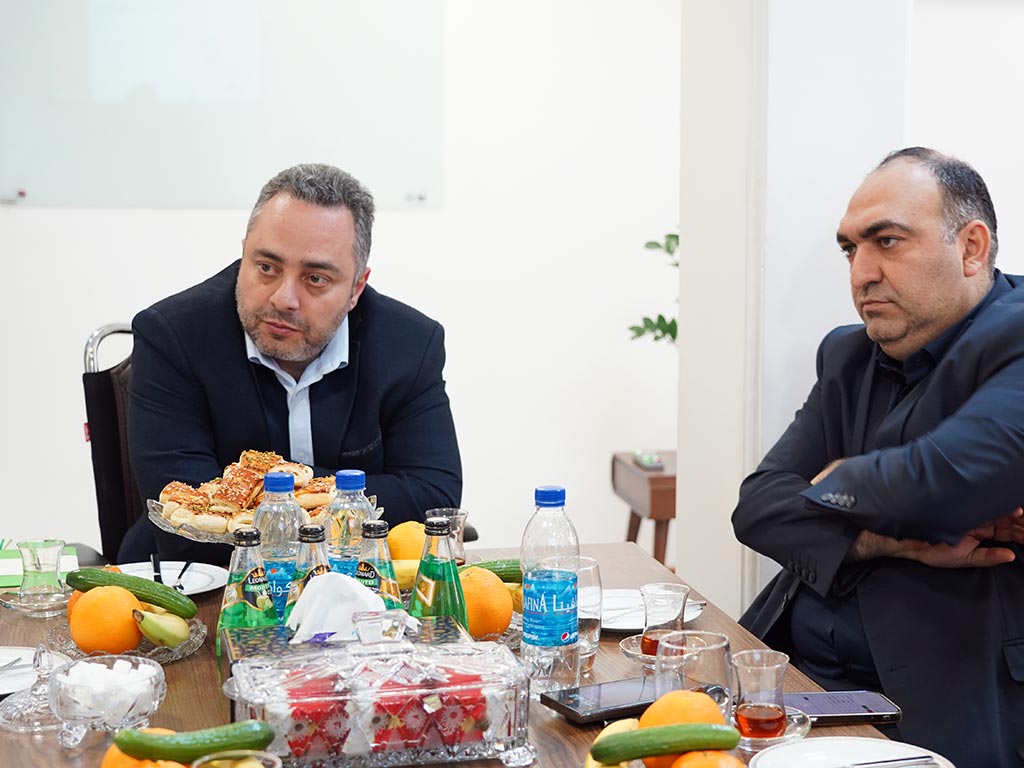 بازدید مدیرعامل گروه داده‌پردازی پارسیان از گروه کیان ایرانیان