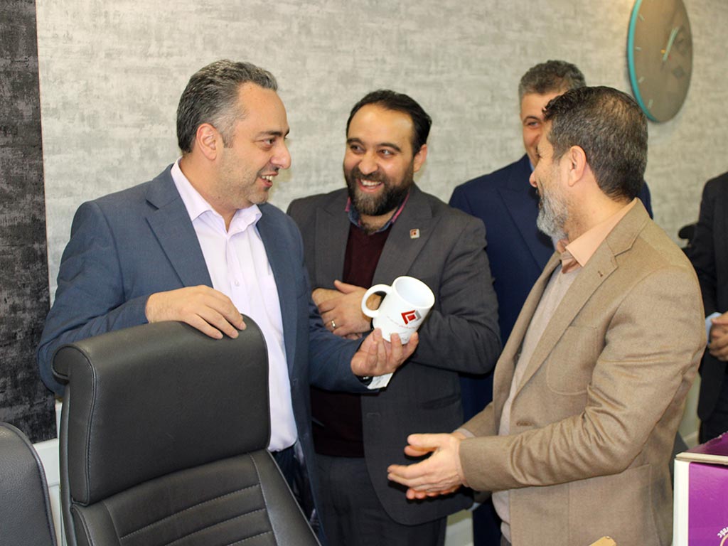 پاسداشت یلدا در کنار همدلی با جامعه معلولین