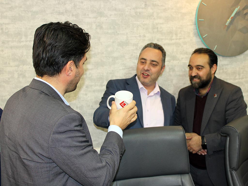 پاسداشت یلدا در کنار همدلی با جامعه معلولین