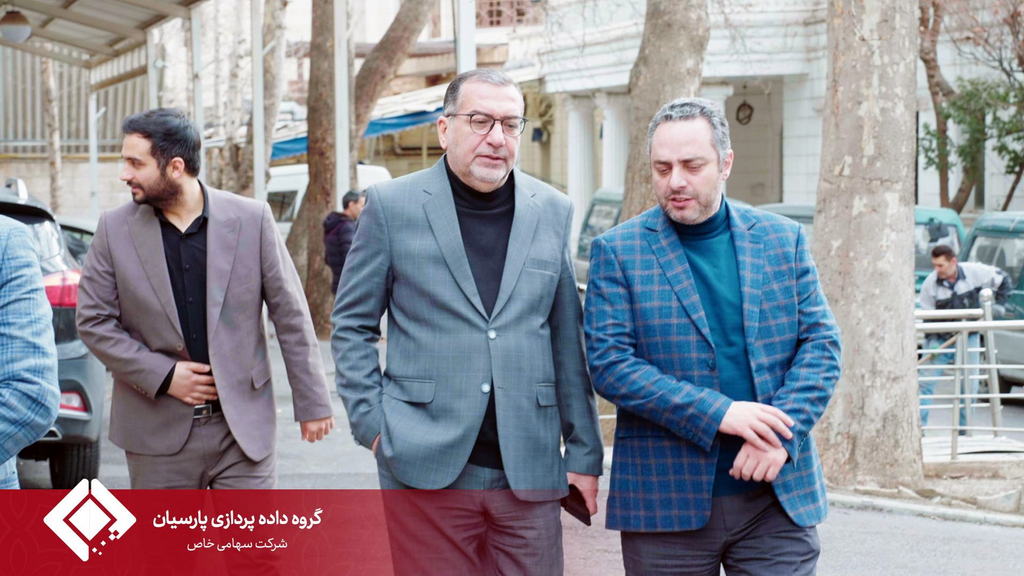 همزمان با ایام الله دهه فجر انقلاب اسلامی دیدار مدیر عامل و جمعی از مدیران گروه داده‌پردازی پارسیان با جانبازان قطع نخاعی مرکز امام خمینی (ره)