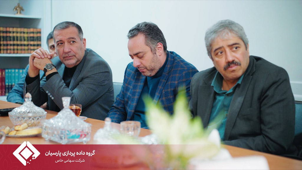 همزمان با ایام الله دهه فجر انقلاب اسلامی دیدار مدیر عامل و جمعی از مدیران گروه داده‌پردازی پارسیان با جانبازان قطع نخاعی مرکز امام خمینی (ره)