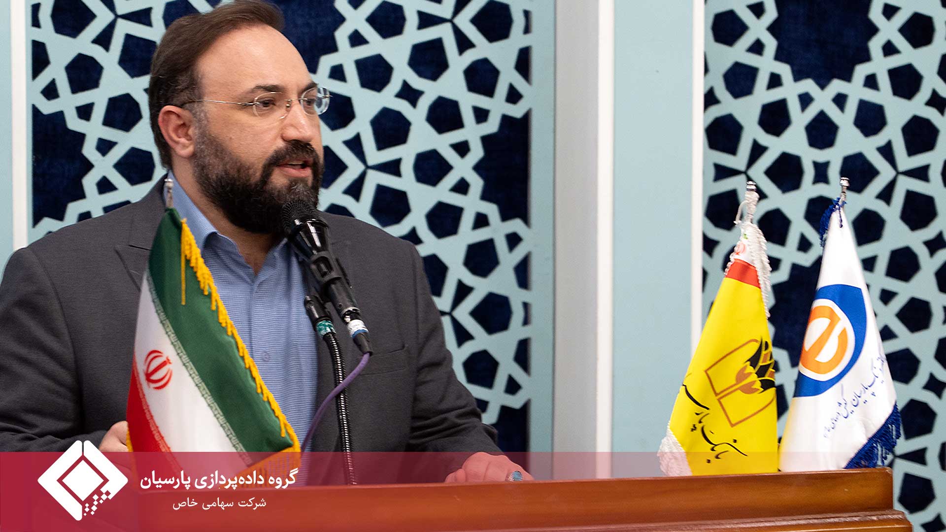 مردم دغدغه تامین پول نقد نداشته باشند