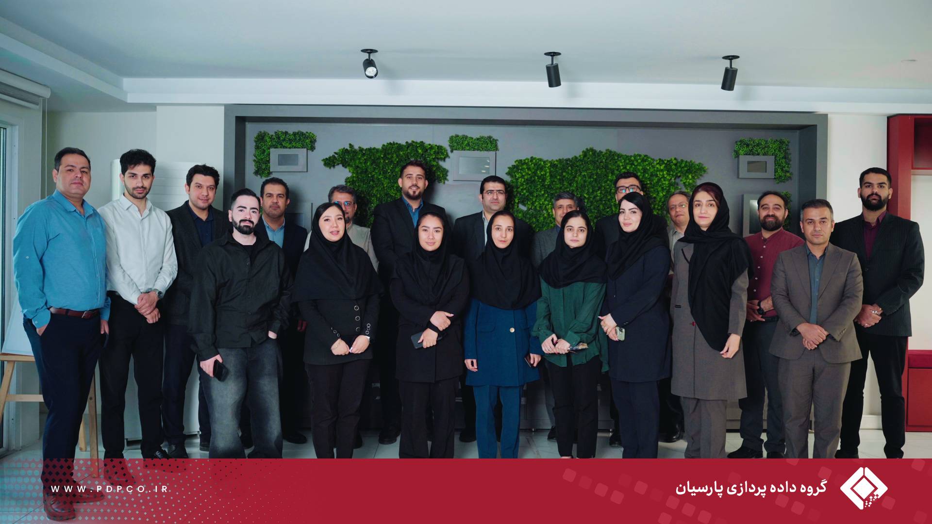 سومین رویداد شرکت توسعه سریع نوآوری ستارگان؛ با محوریت تحول دیجیتال در سازمان ها با حضور رضا توکلی راد برگزار شد