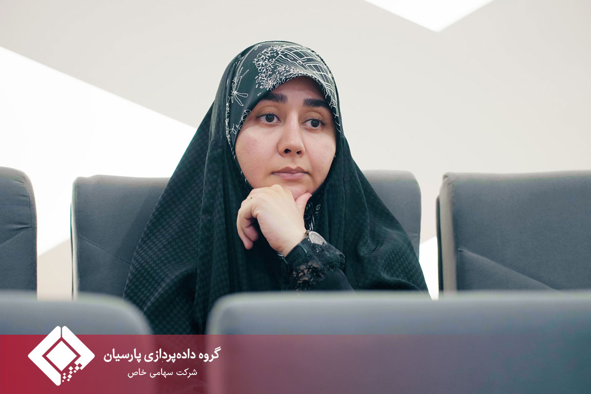گزارش برگزاری مراسم بزرگداشت روز فناوری اطلاعات در هلدینگ داده‌پردازی پارسیان