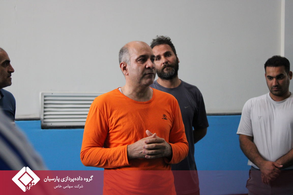 برگزاری دوره آموزشی ساواته و دفاع شخصی در گروه داده‌پردازی پارسیان