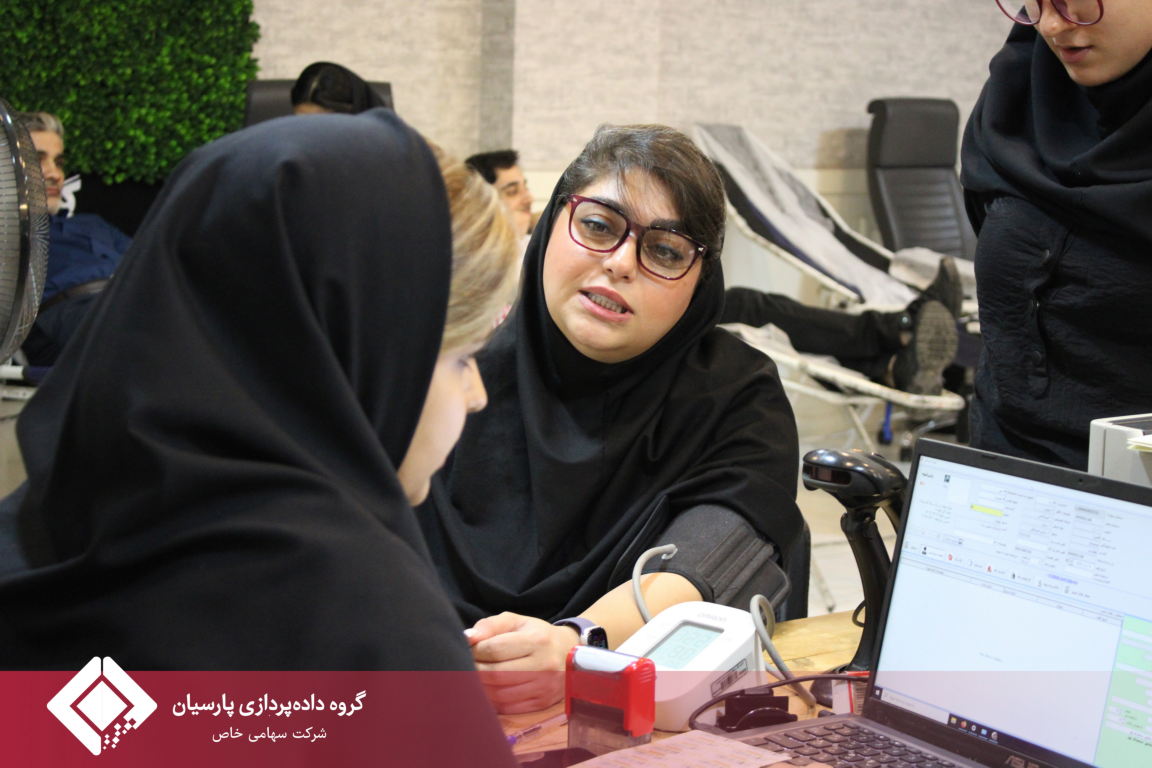 برگزاری پویش اهدای خون در گروه داده‌پردازی پارسیان
