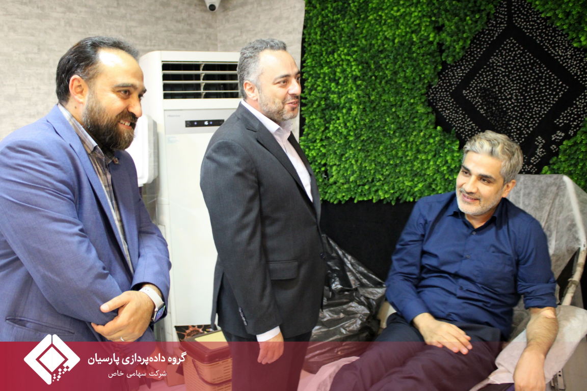 برگزاری پویش اهدای خون در گروه داده‌پردازی پارسیان
