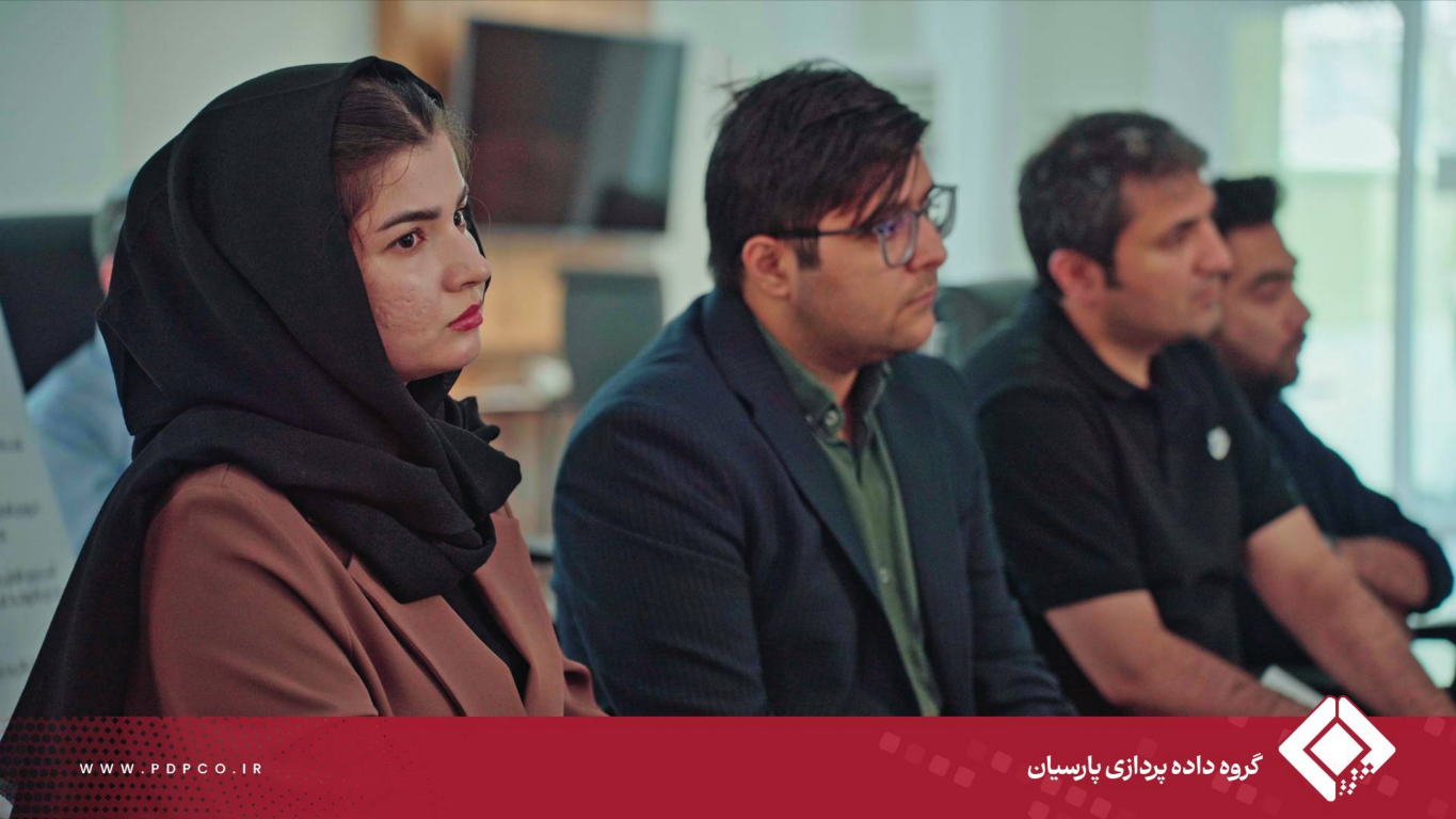 پانزدهمین رویداد ستارگان نوآوری با حضور علی اخوان مدیر عامل شرکت تکنولوژی تجارت با تحلیل ساختار بازار نظارتی فین تک برگزار شد