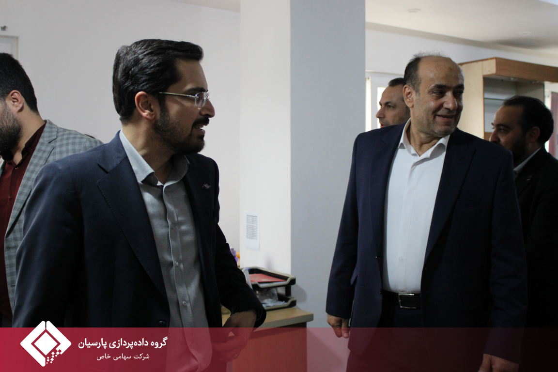 بررسی چالش‌ها و ظرفیت‌های نمایندگی‌های تجارت الکترونیک پارسیان در استان مازندران