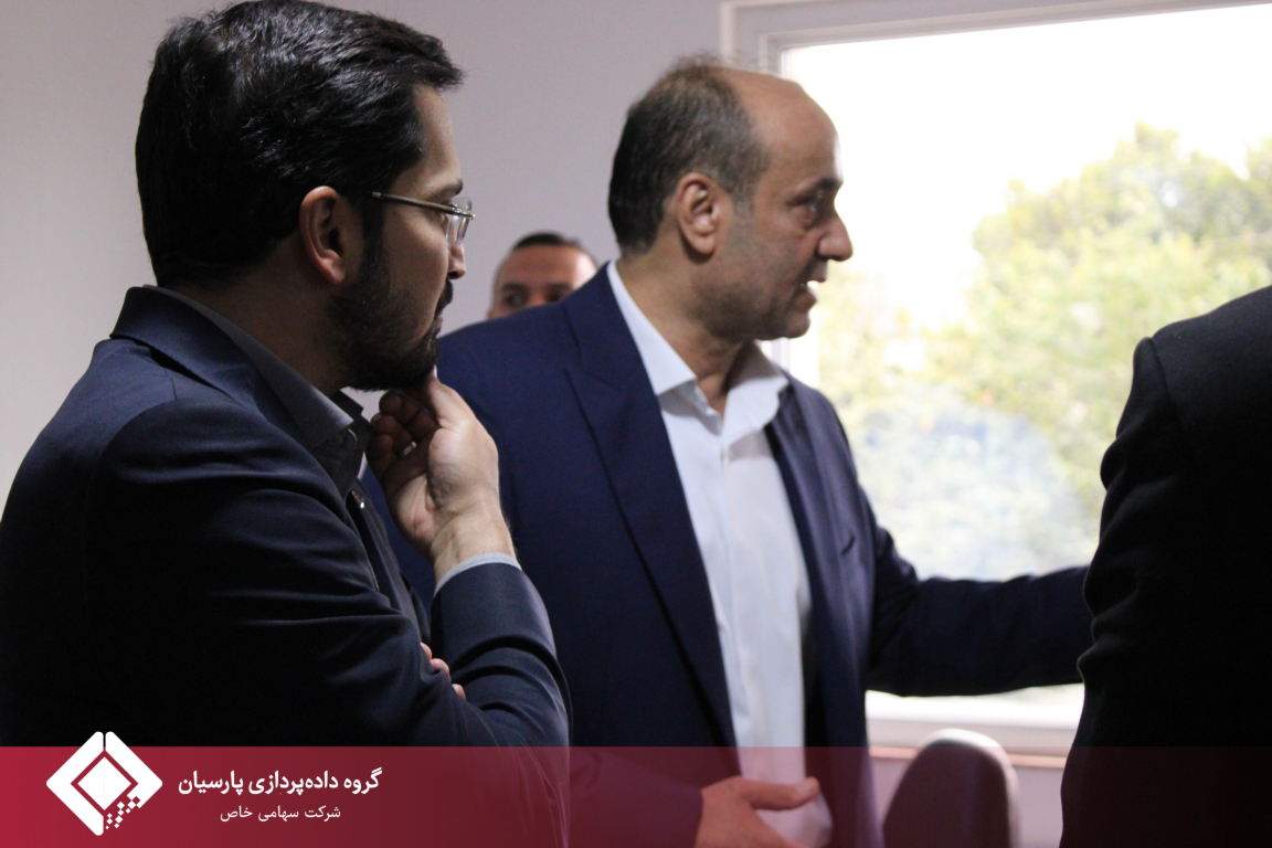 بررسی چالش‌ها و ظرفیت‌های نمایندگی‌های تجارت الکترونیک پارسیان در استان مازندران