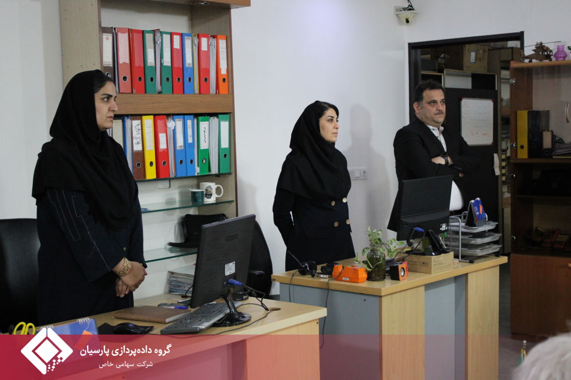 بررسی چالش‌ها و ظرفیت‌های نمایندگی‌های تجارت الکترونیک پارسیان در استان مازندران