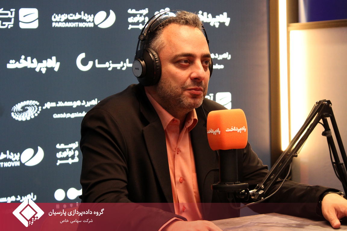 حضور و بازدید مدیرعامل و مدیران ارشد گروه داده‌پردازی پارسیان از بیست و نهمین نمایشگاه الکامپ